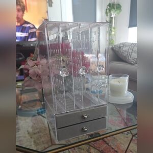 Clear and Gray Jewelry Organizer
